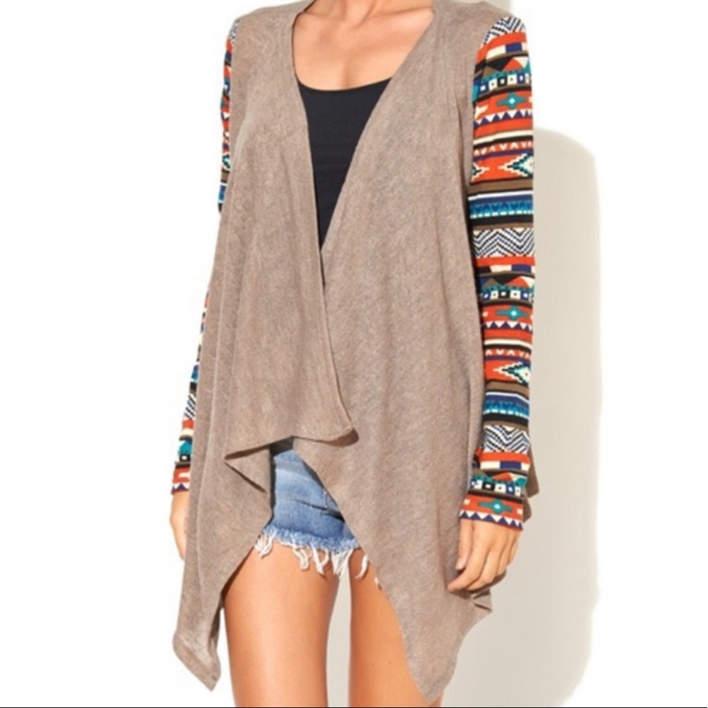 Printed sleeve cardigan